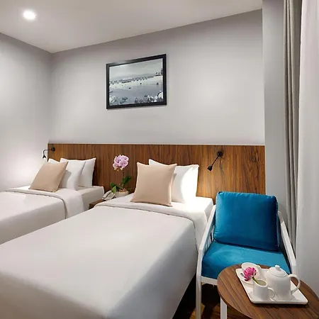 Happy Life Grand Hotel & Rooftop Skybar Ho Chi Minh City Exterior photo